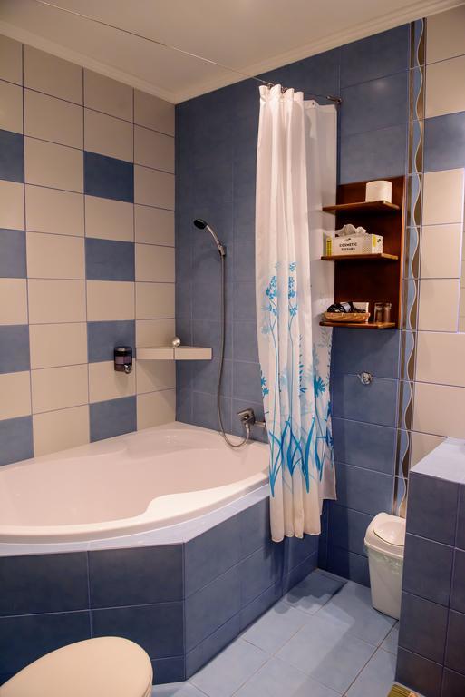 Hotel Slnecny Dvor Michalovce Room photo