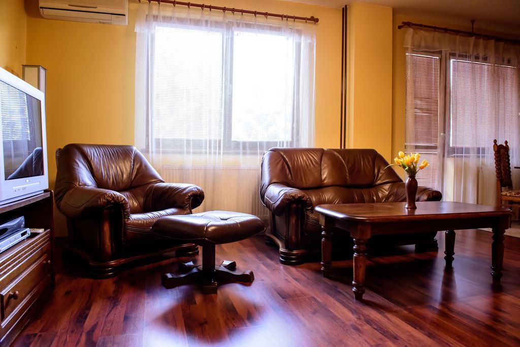 Hotel Slnecny Dvor Michalovce Room photo