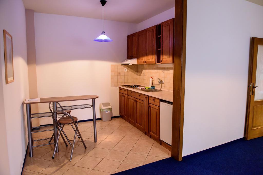 Hotel Slnecny Dvor Michalovce Room photo