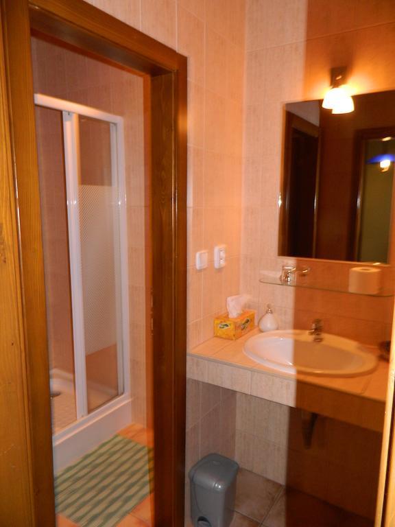 Hotel Slnecny Dvor Michalovce Room photo